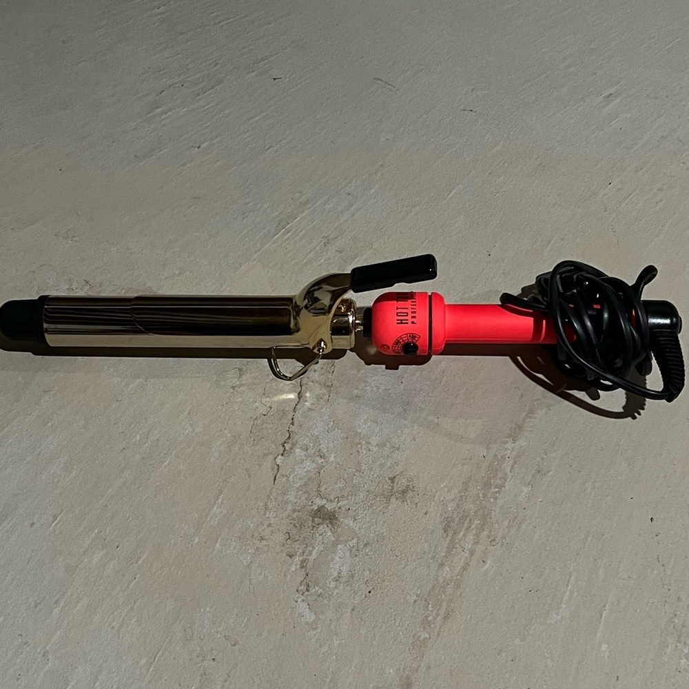 Hot tools curling iron